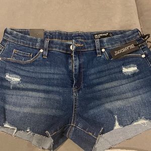 BLANK NYC “the Astor” cut-off denim shorts size 31
